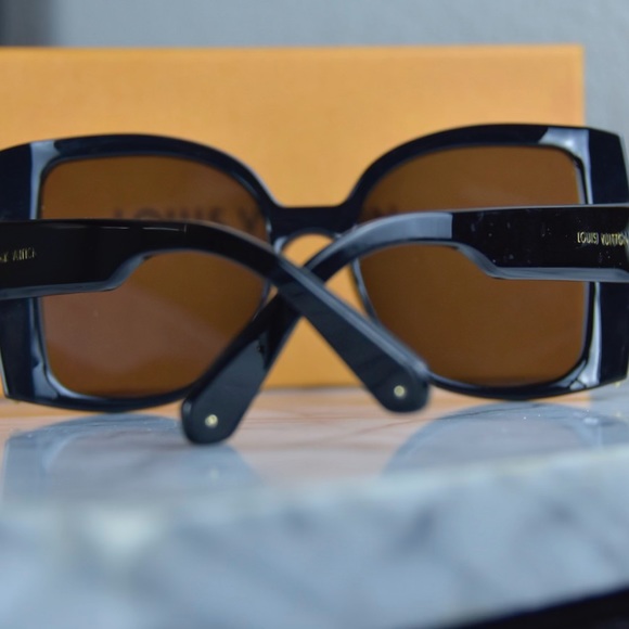 Made for Love ❤️ Louis Vuitton 💯authentic sunglasses - Picture 8 of 12